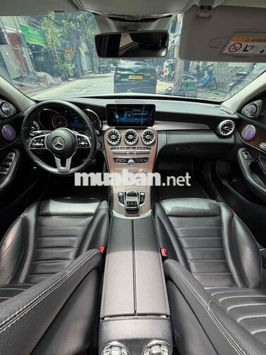 Mercedes-Benz C200 Exclusive 2018 Trắng 9 vạn km