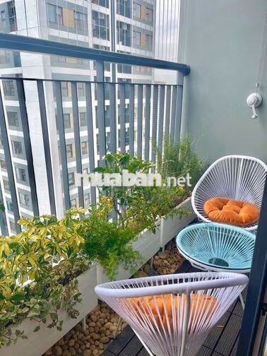 Chủ nhà bán căn 2n2wc - 62m - giá 3ty95- vinhomes smart city