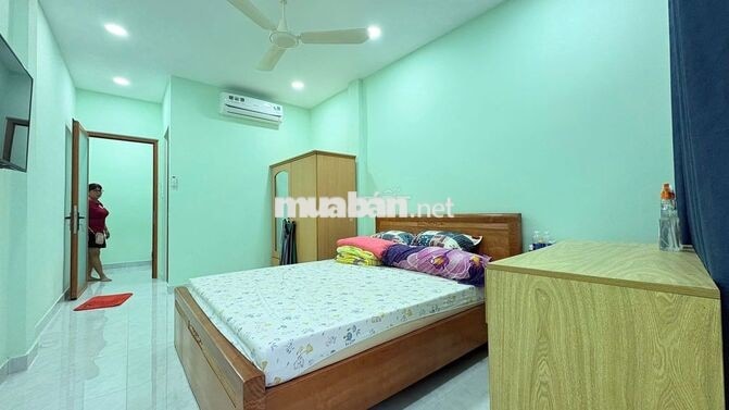 CHỦ NHÀ CHO THUÊ CĂN NHÀ MỚI HOÀN THIỆN HỚN 100M2 SÀN NGAY TT QUẬN 3