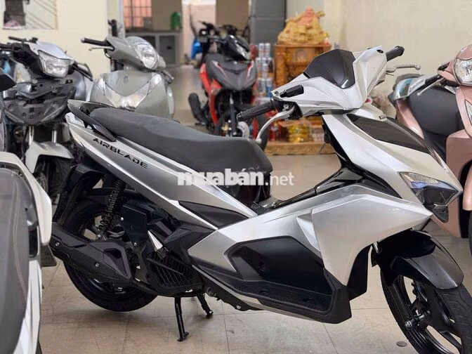 Ab 125 2017 bạc pocher siêu đẹp nợ xấu trả 8tr5