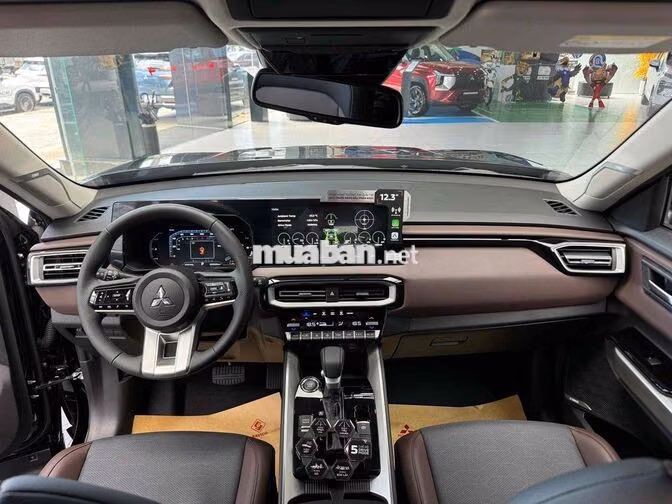 Mitsubishi Destinator Ultimate 2026 Đen Turbo