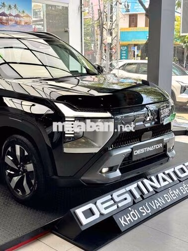 Mitsubishi Destinator Ultimate 2026 Đen Turbo