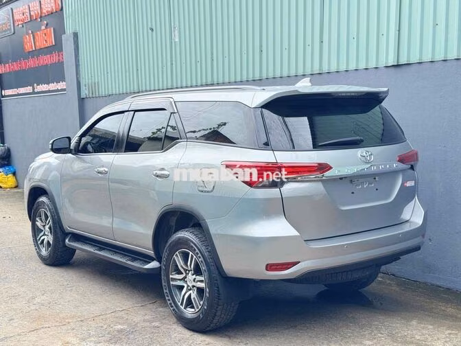 Toyota Fortuner 2018 Xăng STĐ xe gia đình sử dụng