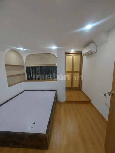 - Bán căn hộ tập thể Bách Khoa, Tạ Quang Bửu, siêu đẹp, 40m2, 5.65 tỷ