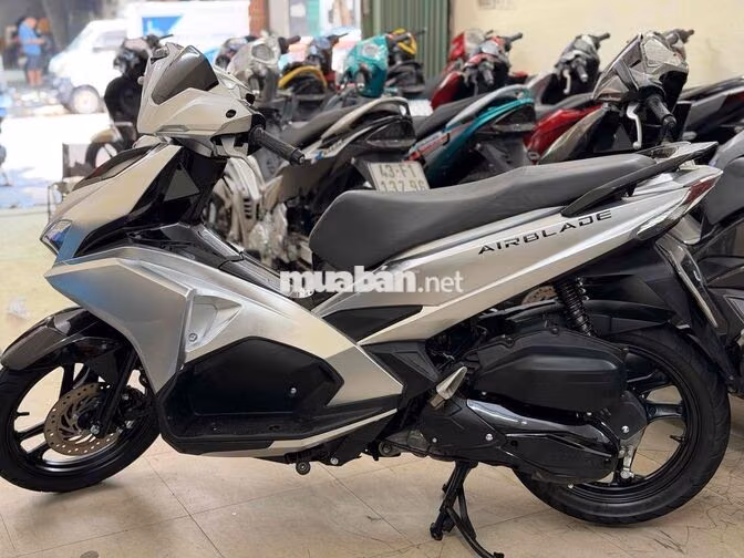 Ab 125 2017 bạc pocher siêu đẹp nợ xấu trả 8tr5