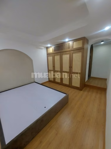 - Bán căn hộ tập thể Bách Khoa, Tạ Quang Bửu, siêu đẹp, 40m2, 5.65 tỷ