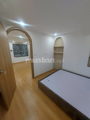 - Bán căn hộ tập thể Bách Khoa, Tạ Quang Bửu, siêu đẹp, 40m2, 5.65 tỷ