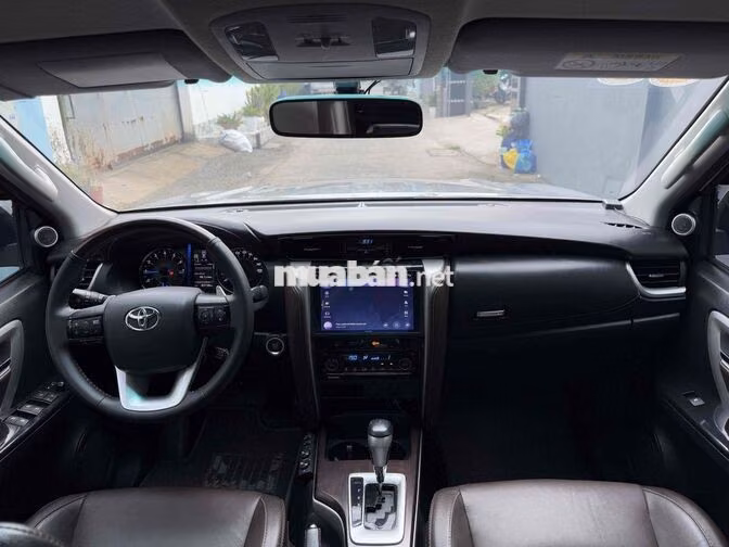 Toyota Fortuner 2018 Xăng STĐ xe gia đình sử dụng