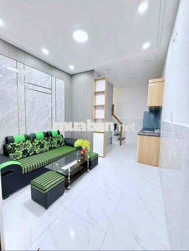 nhà mới sổ hoàn công đối diện trường đh nguyễn tất thành P.apđ Q12