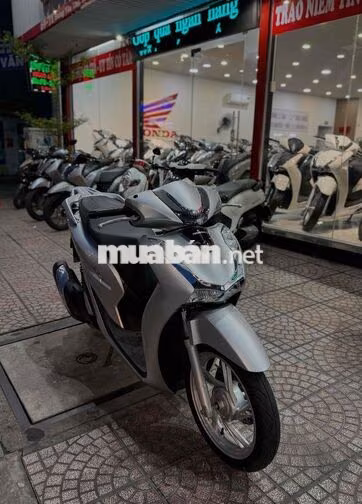 Honda SH125 CBS 2024 Bạc