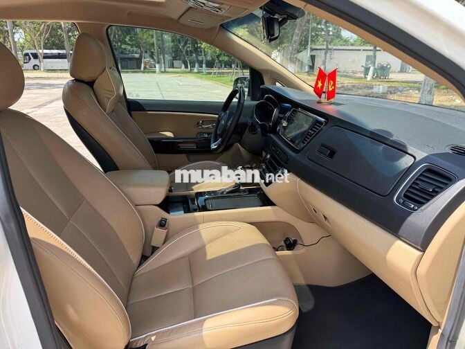 Kia Sedona 20172.2DATH Trắng 7 chỗ Tự động