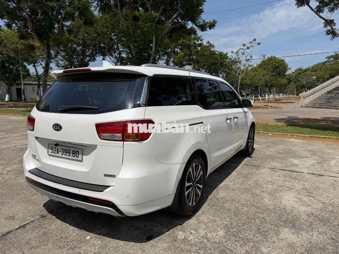 Kia Sedona 20172.2DATH Trắng 7 chỗ Tự động