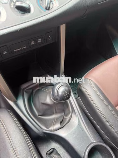 Toyota Innova 2.0E 2019 Số sàn Bạc 79 nkm