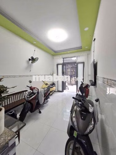 Bán Nhà hẻm Lê Thành Phương P15Q8
