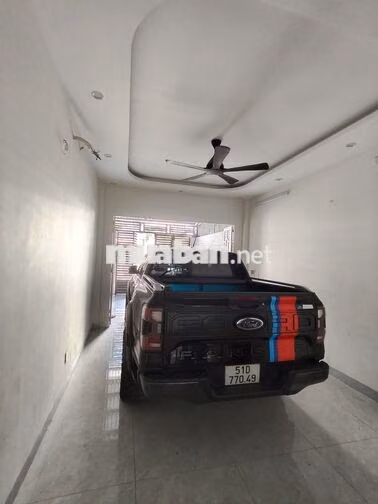Mặt tiền Tây Sơn ngay chợ Tân Hương 4x20m, 2 lầu mới 16tr/th