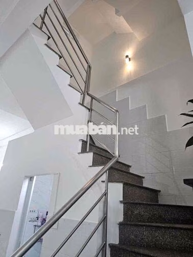 Nhà Hẻm 5M Lương Thế Vinh.Tân Phú.DT: 3.5 X 15 3Lầu 4PN 3WC