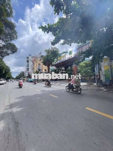 Mặt tiền Dương Đức Hiền, Tân Phú: 8x20, có hầm, 6 tầng