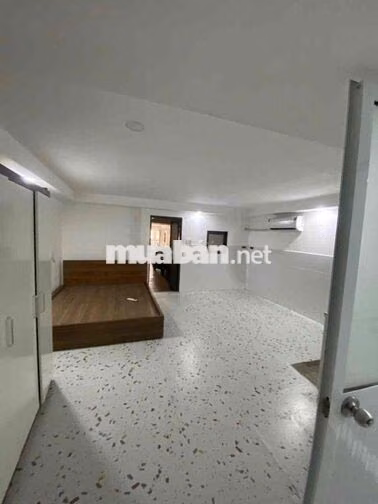 Cho Thuê Phòng Studio, Đủ Nội Thất, Rộng, Gần Đại Học Văn Lang