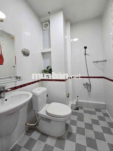 ĐẦU THÁNG 9 TRỐNG CĂN 1PN NGAY SƯ VẠN HẠNH — 5 PHÚT QUA UEH