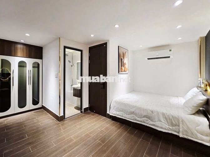 Hiếm! Bán Nhà Đường D9 Tân Phú 21m2 3PN 5WC Giá 3.48 Tỷ HXH Đỗ Cửa
