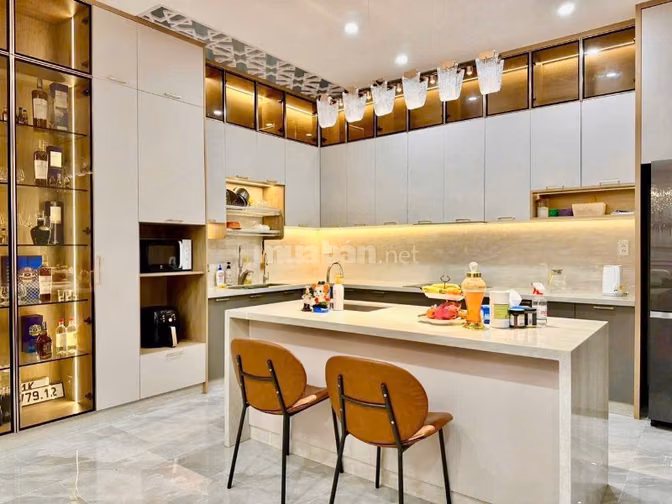 Bán biệt thự Nguyễn Chí Thanh Q.5 - 8m x 20m - 45 tỷ 