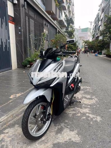 Honda Vario 125 2024 Bạc