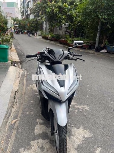 Honda Vario 125 2024 Bạc
