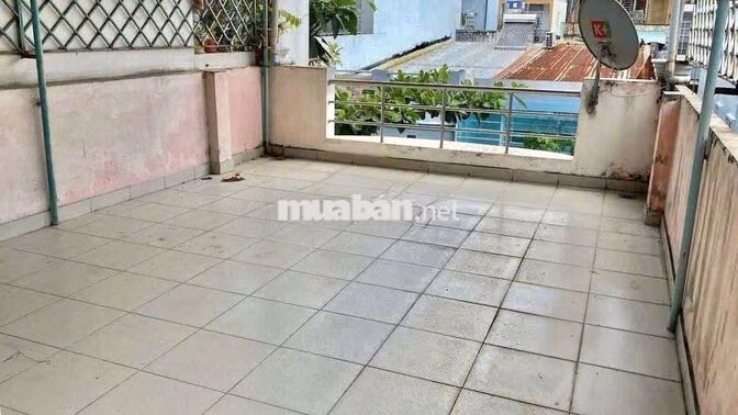 Cho Thuê Nhà 1 Trệt 2 Lầu 3PN 3WC Hẻm Xe Hơi Lý Phục Man