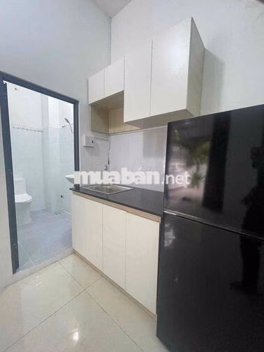 Nhà Nguyên Căn 80m2 full nội thât 2pn 1pk sân riêng rộng rãi thoải mái