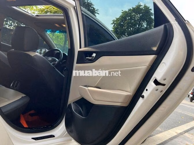 Hyundai Accent ATH 2022 Trắng 50000 km