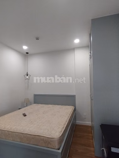 Cho Thuê CH MT Bến Vân Đồn, 80m2, NT đẹp, Thoáng, Nội thất sang