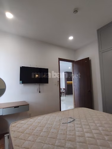 Cho Thuê CH MT Bến Vân Đồn, 80m2, NT đẹp, Thoáng, Nội thất sang