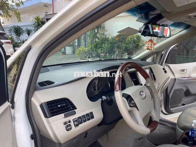 Toyota Sienna Limited AWD 2013 Trắng 65000 km