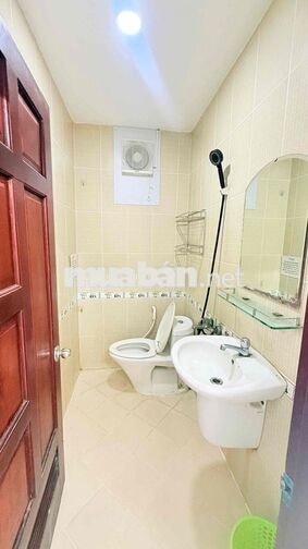 Phòng Trọ ban công Full Nội Thất ngay Đại Học Văn Lang