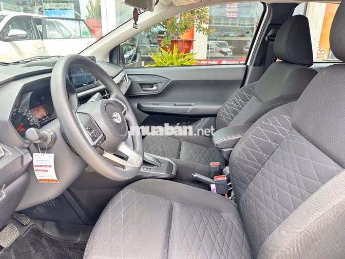 Toyota Wigo G CVT 2025 Tự động Trắng