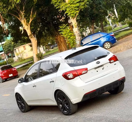 Kia Forte GDI 1.6 AT 2010 Trắng Tự động
