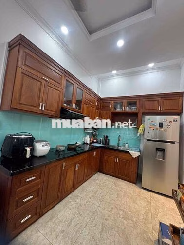 BIỆT THỰ MINI GARA XE HƠI 4PN NGAY CAO ĐẲNG ĐIỆN LỰC
