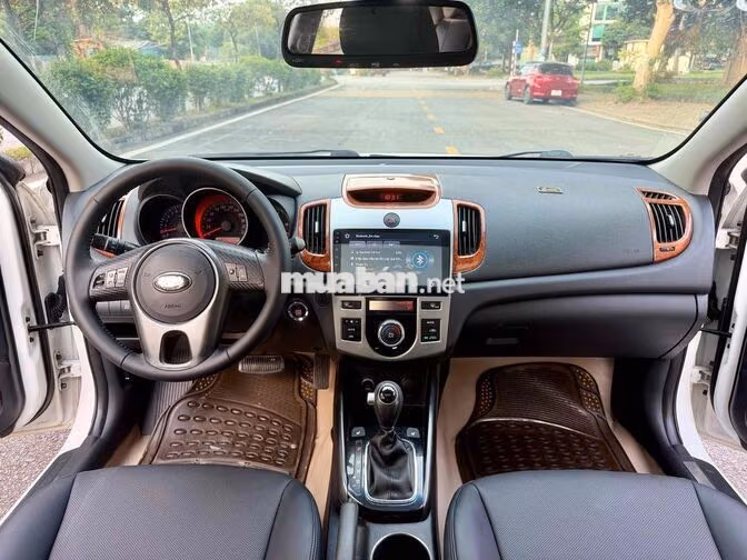 Kia Forte GDI 1.6 AT 2010 Trắng Tự động