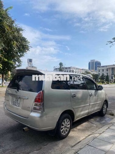Toyota Innova J 2007 Bạc