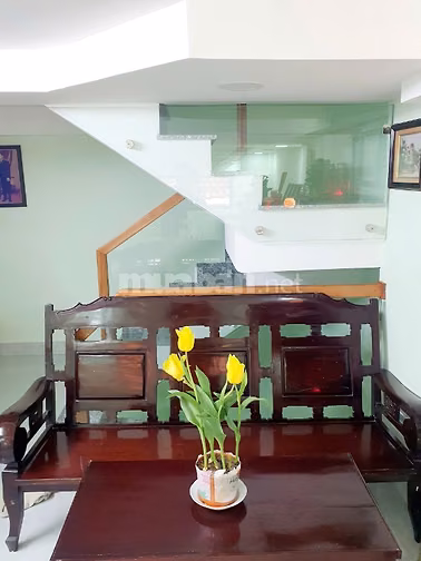 CHÍNH CHỦ CHO THUÊ NHÀ NGUYÊN CĂN QUẬN 3