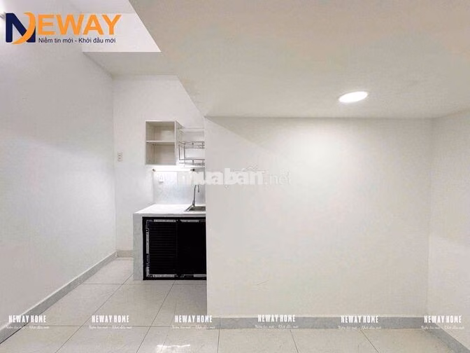 Khai trương nhà mới xây có thang máy kế ĐH HCMUE, HCMUS, SGU