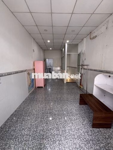 GIÁ 5 TỶ 7 BÁN NHÀ HẺM XE TẢI LẠC LONG QUÂN PHƯỜNG 3 QUẬN 11