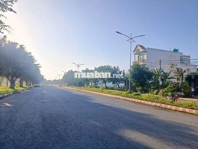 Lô đất 100m2  FULL thổ cư Tân Tập ,  MT  DT830
