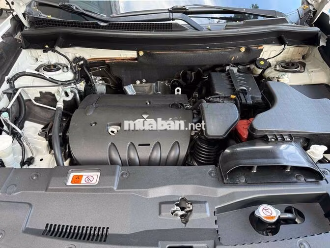 bán miíubishi oulander 7 chỗ ngồi sx 2019