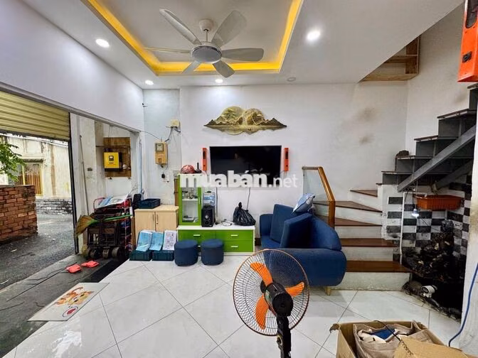 BÁN NHÀ PHƯỜNG 11 GÒ VẤP - DTCN 30M2 GIÁ 3T (THƯƠNG LƯỢNG)