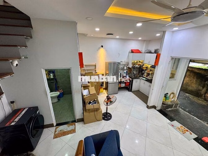 BÁN NHÀ PHƯỜNG 11 GÒ VẤP - DTCN 30M2 GIÁ 3T (THƯƠNG LƯỢNG)