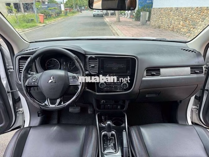 bán miíubishi oulander 7 chỗ ngồi sx 2019