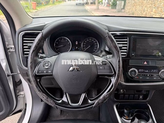 bán miíubishi oulander 7 chỗ ngồi sx 2019