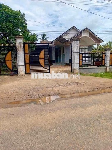 Bán gấp Đất có nhà kiên cố, 1202m2, 200m2 thổ cư, Tân Đông, Tây Ninh.