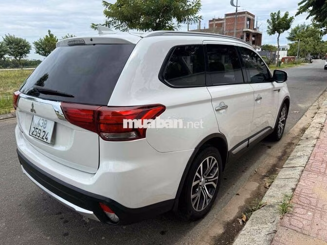 bán miíubishi oulander 7 chỗ ngồi sx 2019